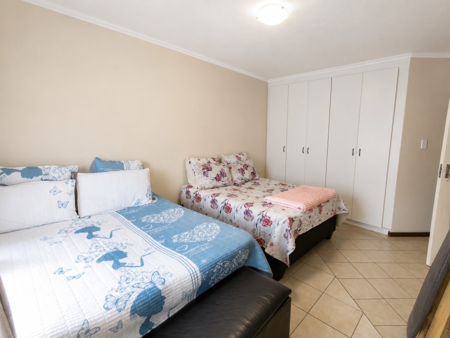 2 Bedroom Property for Sale in Rustenburg Central North West